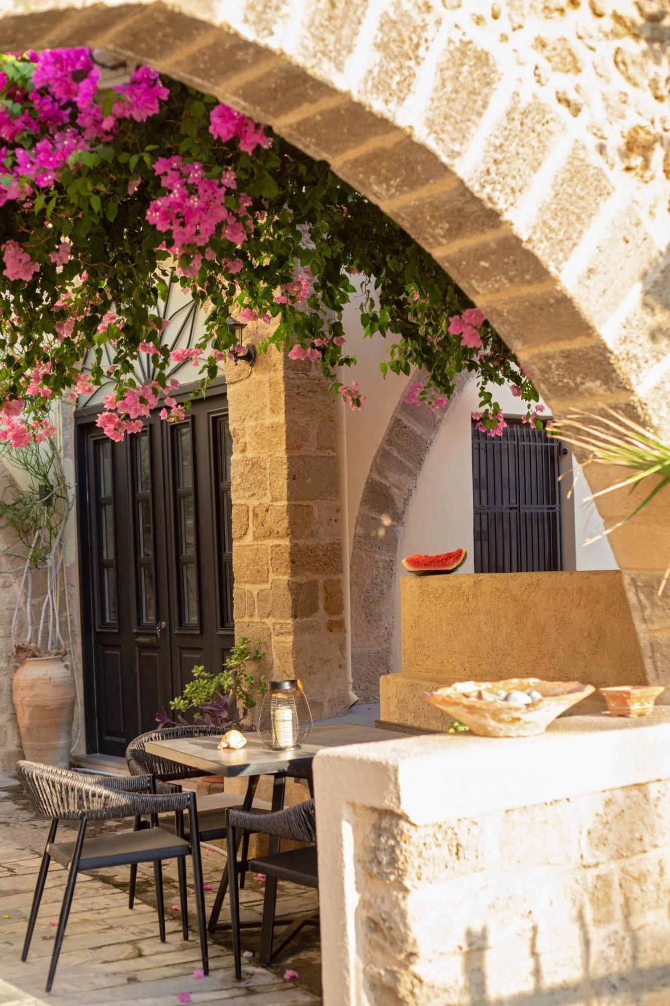 The Old Town House Apartment Rhodes City Bagian luar foto