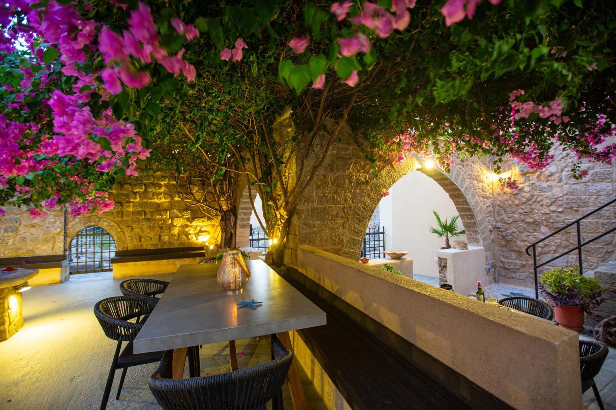 The Old Town House Apartment Rhodes City Bagian luar foto
