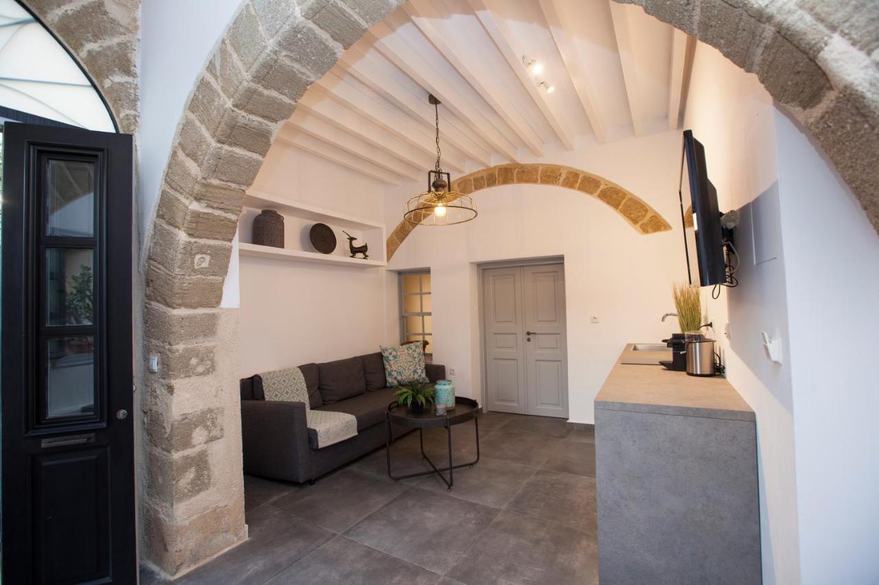 The Old Town House Apartment Rhodes City Bagian luar foto